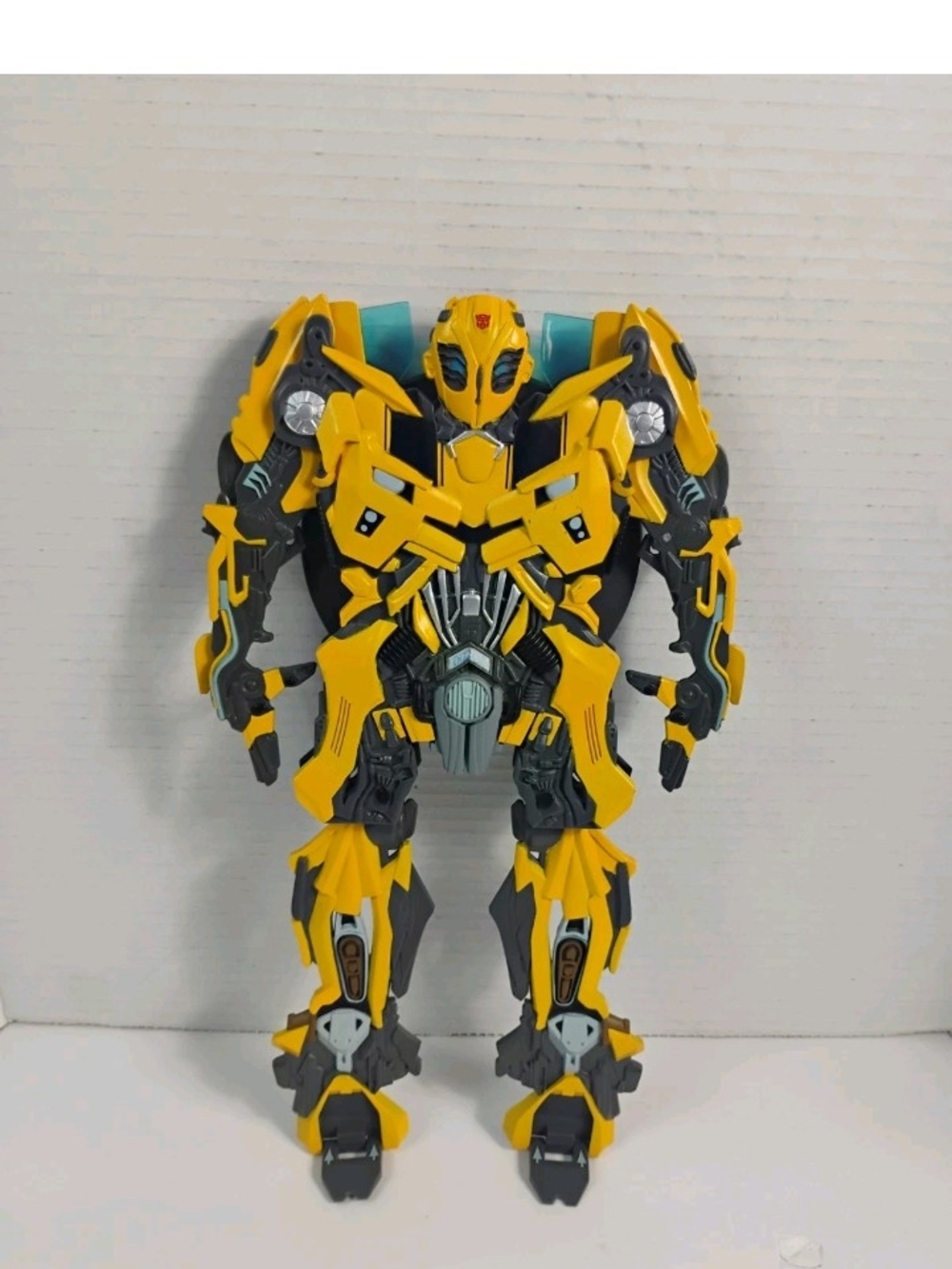 Yellow Robot Action Figure -  Disc .